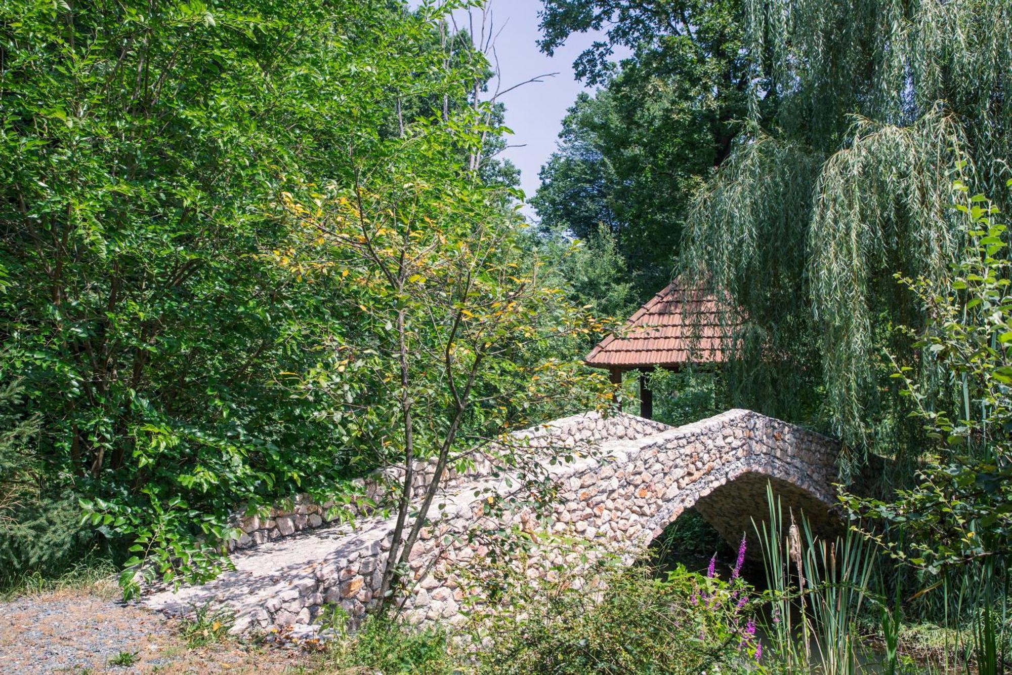 Guest House Mala Prica Zivinice Eksteriør bilde