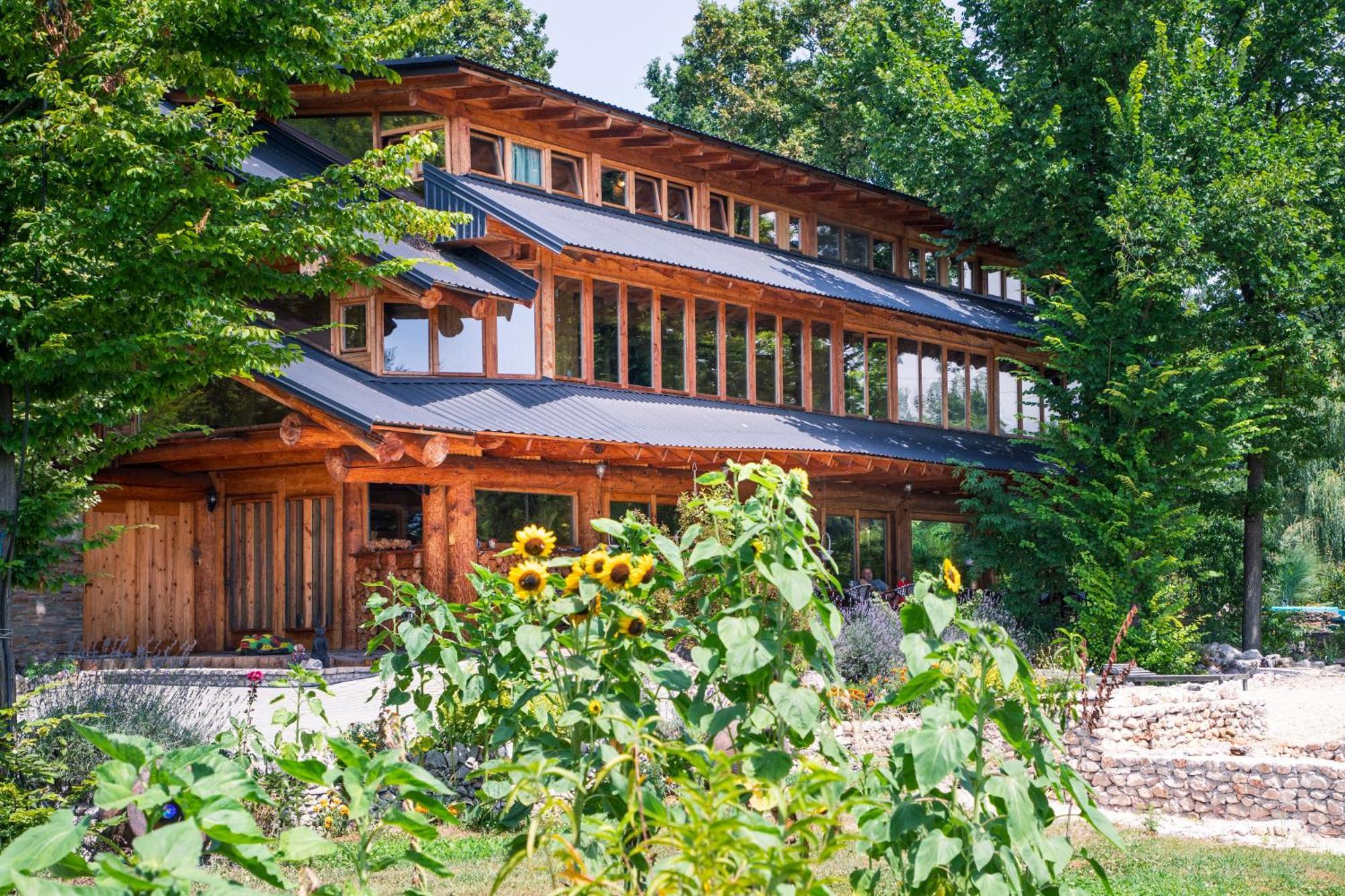 Guest House Mala Prica Zivinice Eksteriør bilde